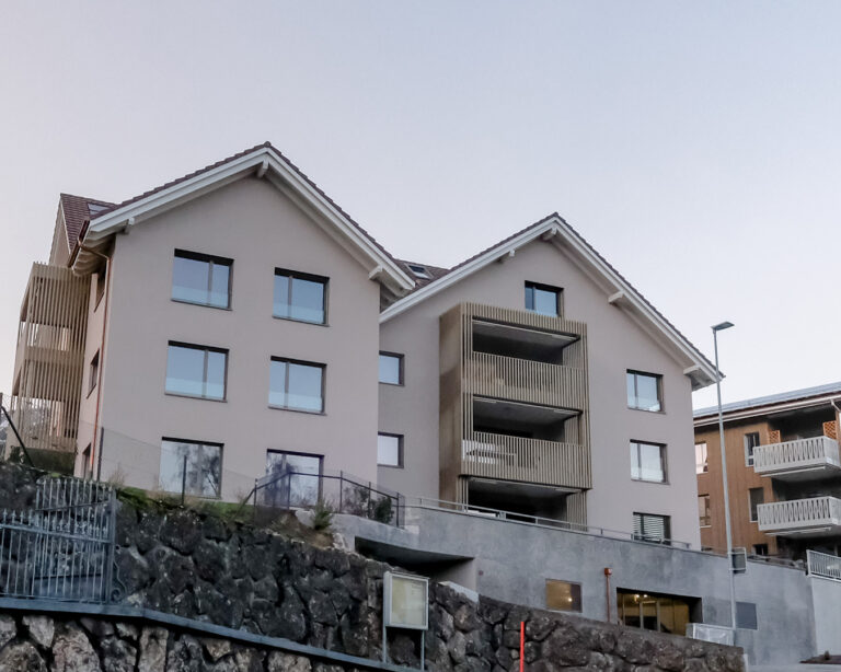 Mehrfamilienhaus an bester Lage mit Aussicht über den Talkessel Schwyz